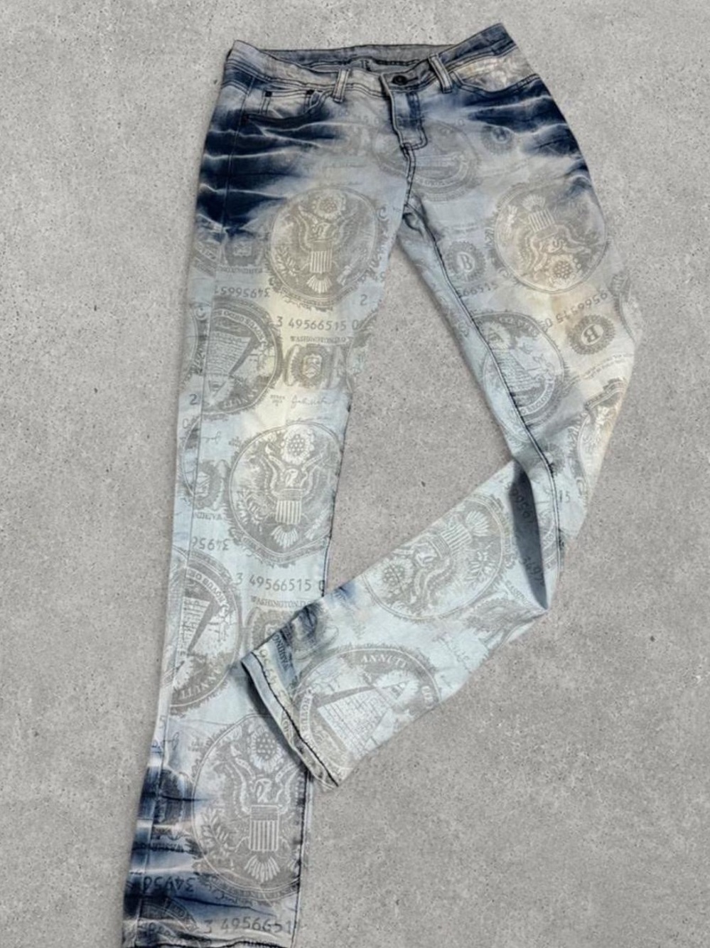 Light Wash Graphic Slim Jeans - Blue